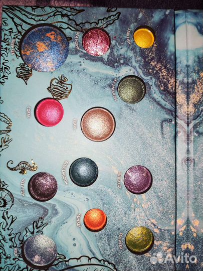 Тени из Германии палетка с зеркалом