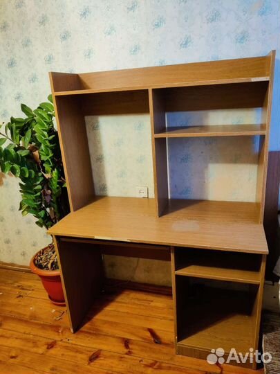 Компьютерный столик