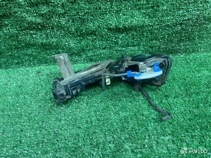 Замок двери задний левый Hyundai Accent 2