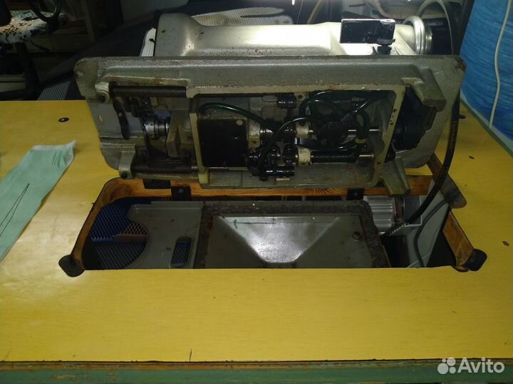 Промышленная швейная машина