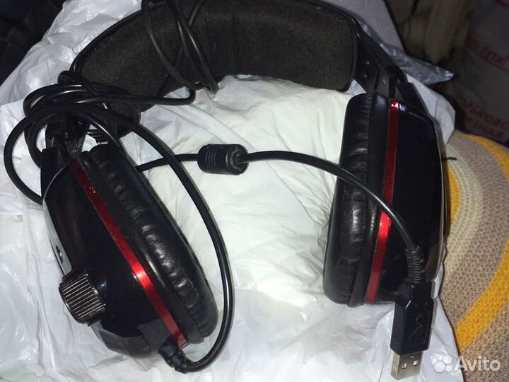 Наушники с микрофоном