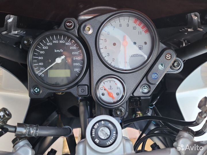 Honda VTR1000F