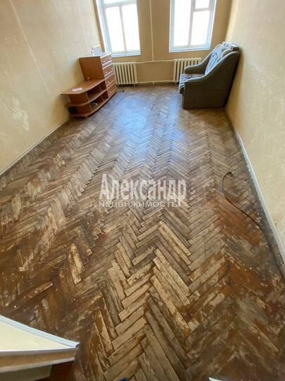 3-к. квартира, 90 м², 4/4 эт.