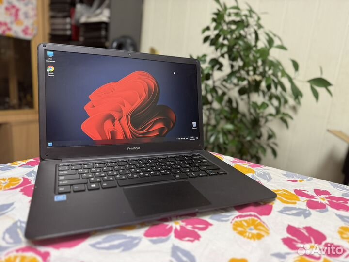 Компактный ноутбук 2/3/32SSD + HDD 10 часов