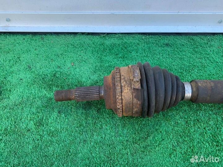 Полуось (привод) передняя правая R Renault Scenic
