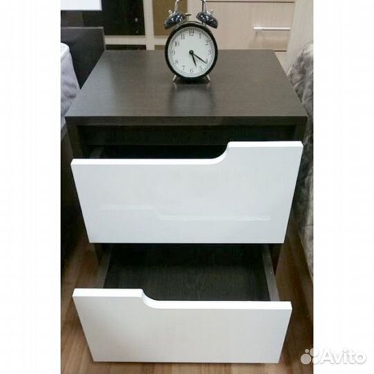 Тумба прикроватная