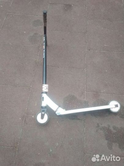 Трюковой самокат explore