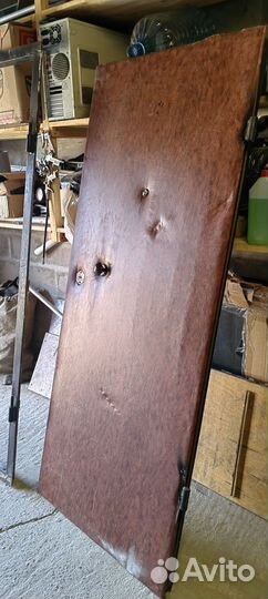 Дверь металлическая с замком