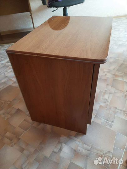 Прикроватные тумбы 2шт