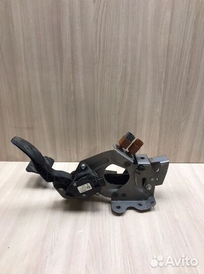 Педаль газа Nissan Ниссан Qashqai J11 Кашкай 2.0