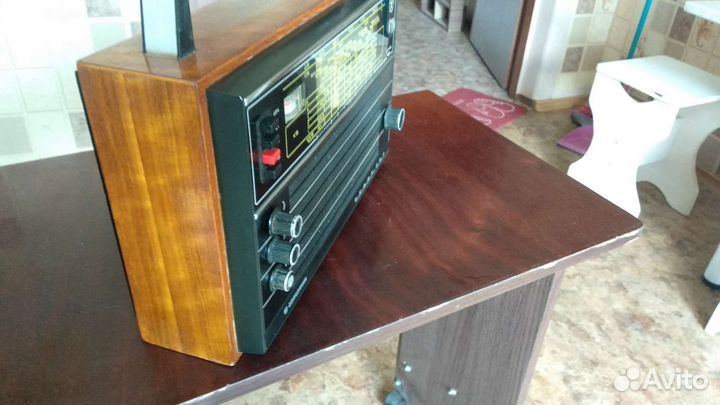 Радиопртёмник океан 209