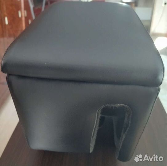 Подлокотник