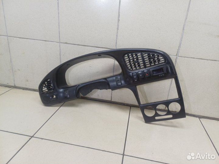 Накладка консоли Kia Spectra 1.6 S6D MT 2006