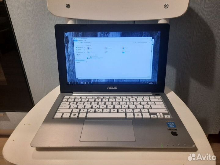 Ноутбук asus X201E