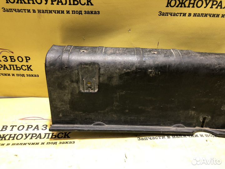 Накладка замка багажника Peugeot 206 седан