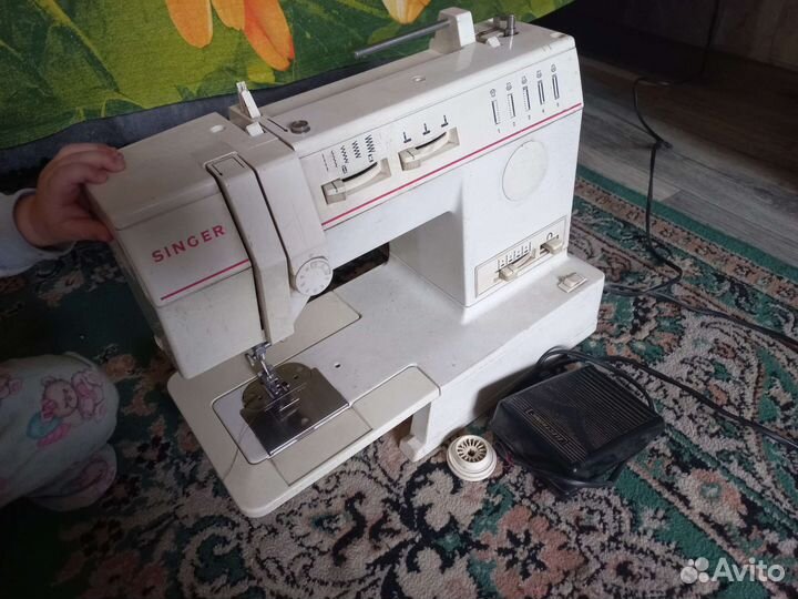 Швейная машина Singer