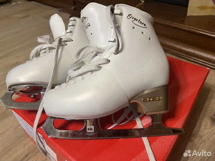 Фигурные коньки edea overture 200