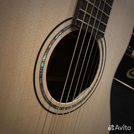 Электроакустическая гитара baton rouge X11LS/FE