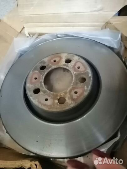 Диск тормозной передний Volvo xc90 б/у