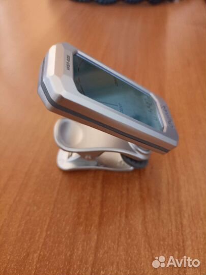 Тюнер для настройки гитары