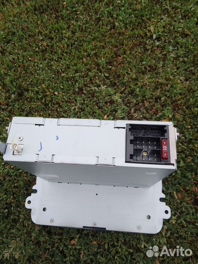 Магнитола на Фольксваген поло-седан