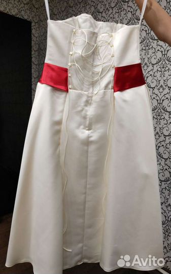 Продается платье