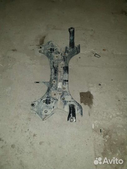 Hyundai solaris 2 подрамник