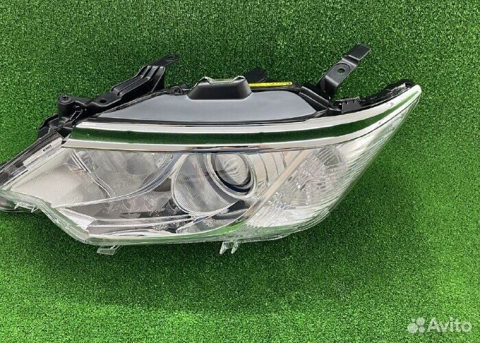 Фара левая Тойота Камри В50