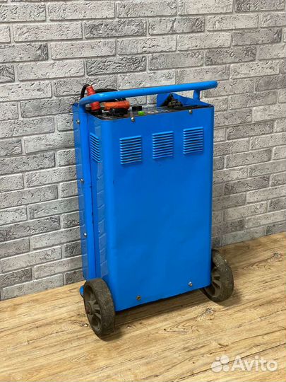 Пуско-зарядное устройство для акб BlueWeld 620