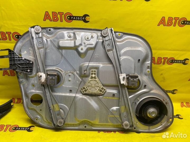 Стеклоподъемник передний правый Hyundai Elantra HD