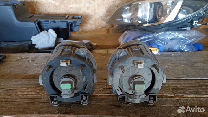 Противотуманные фары Subaru outback BR рестайл
