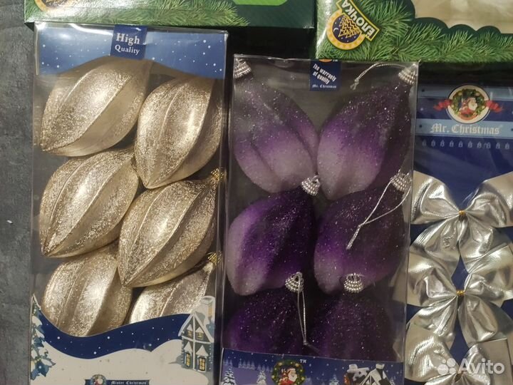 Елочные игрушки из стекла и пласт. Ирландия и США