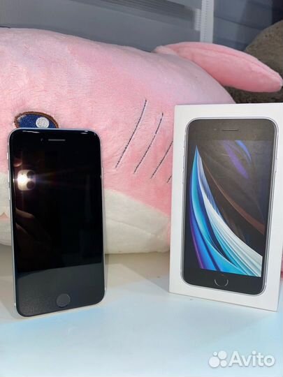 iPhone se 2020 белый