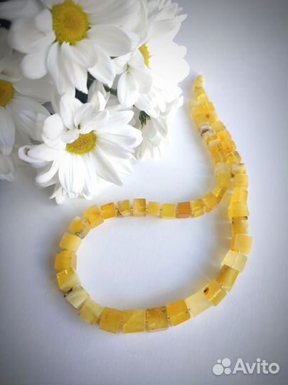 Бусы из натурального Балтийского янтаря. Кубики