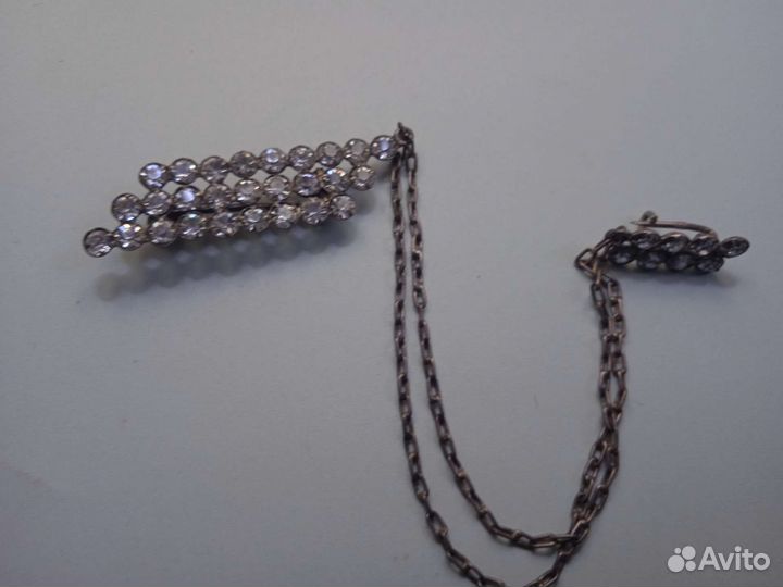 Серебряная брошь