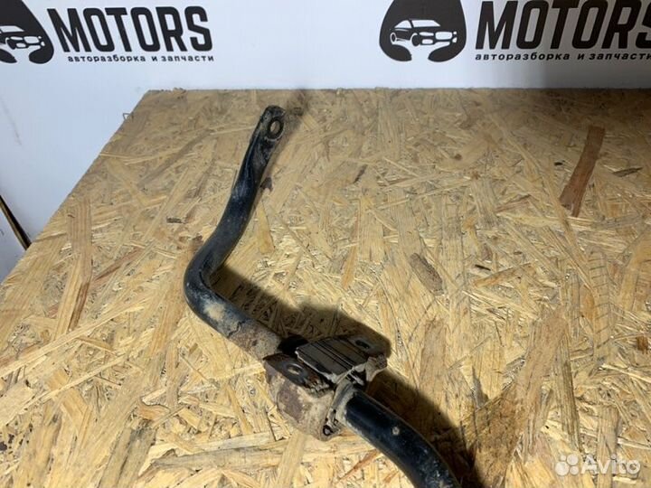 Стабилизатор поперечной устойчивости задний