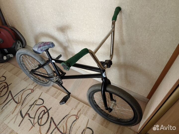 Трюковой велосипед BMX