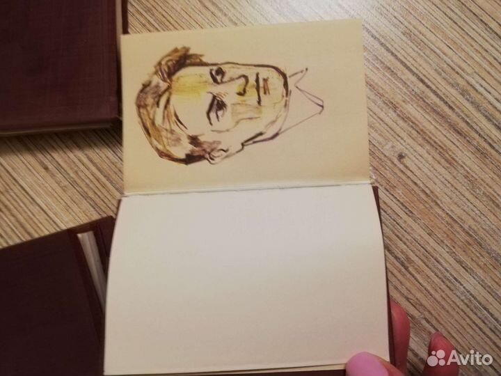 Антикварные миниатюрные книги