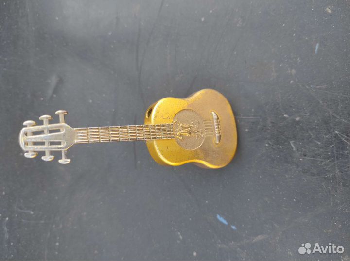 Сувенир гитара