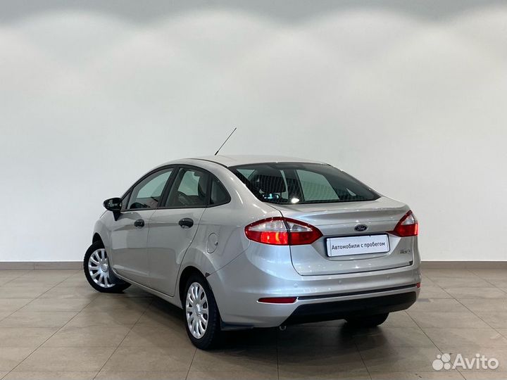 Ford Fiesta 1.6 МТ, 2015, 215 000 км