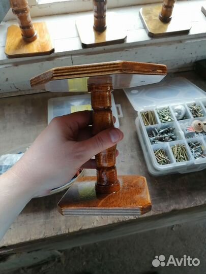 Подставки под блюда на ножке из дерева