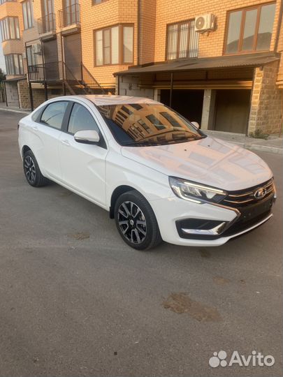 LADA Vesta 1.8 CVT, 2024, 3 000 км