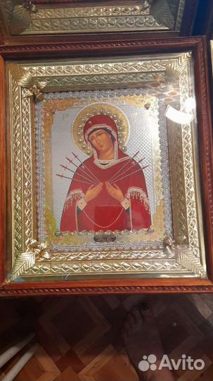 Иконы ручной работы освещены в Сергиевом Посаде