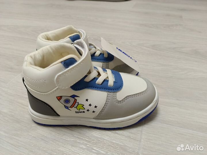 Кеды Waikiki для мальчика (новые)