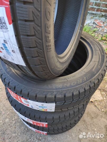 Fronway IcePower 868 275/45 R20 110H