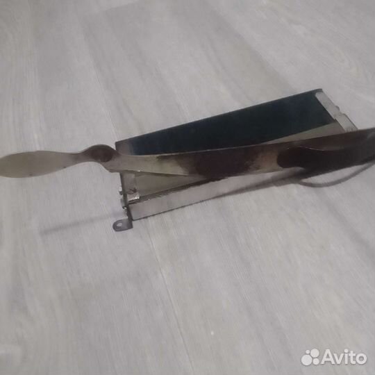 Старинный нож для обрезки фото