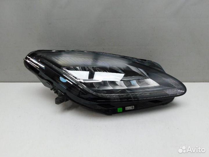 Фара правая Jaguar E-Pace