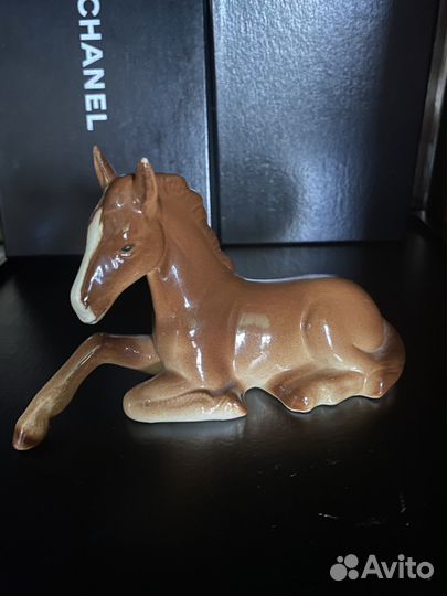 Фарфоровая статуэтка. Лошадь. ГДР 1970е