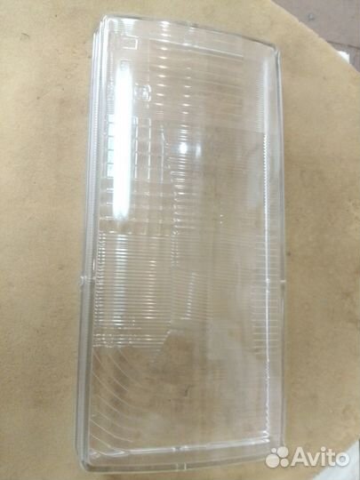Стекло фары 2105 правое