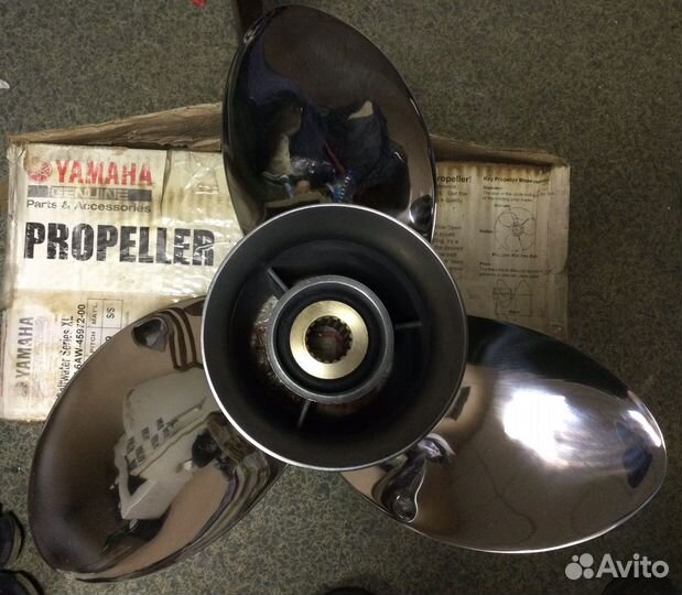 Винт ориг.Yamaha-F350 16 1/4*19